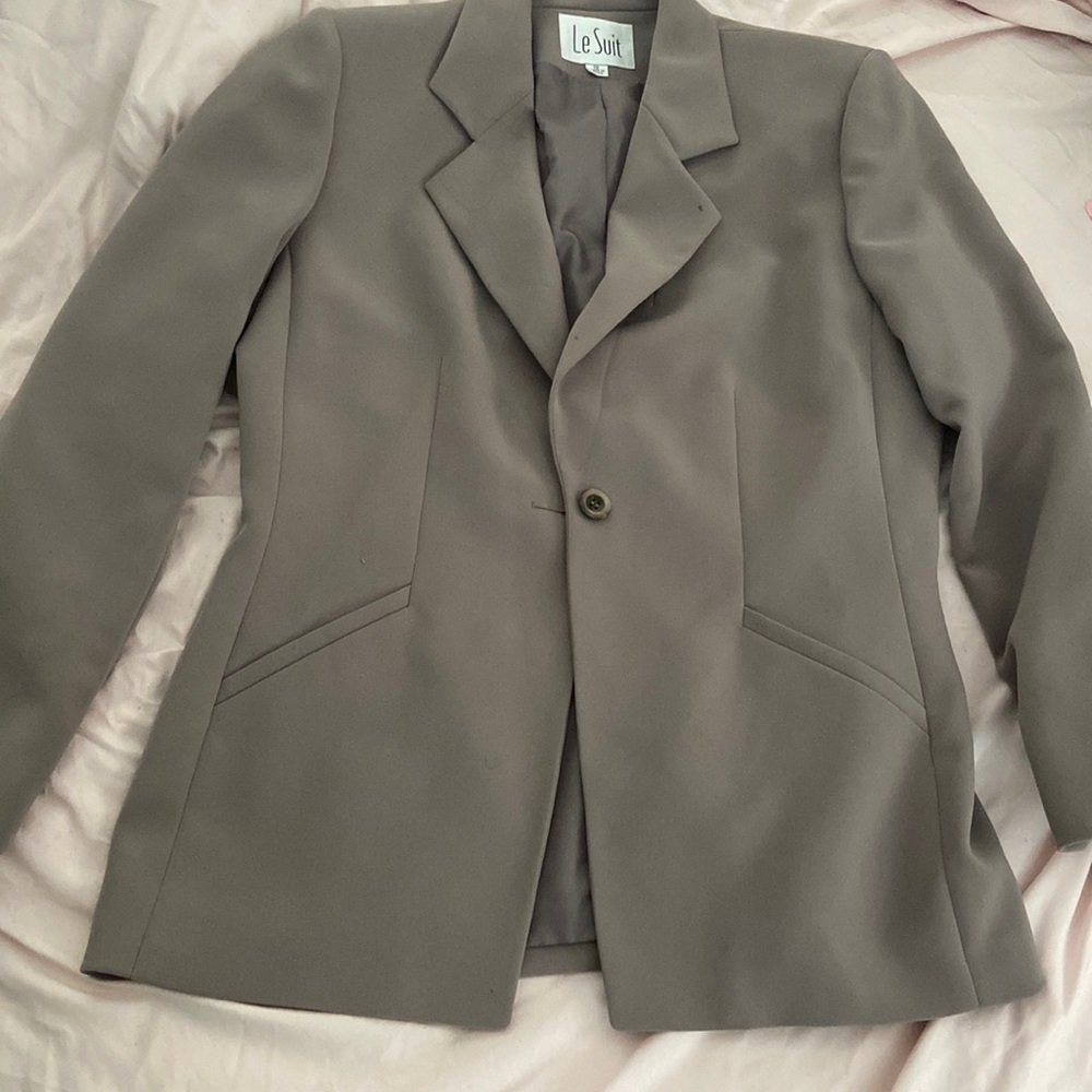 Two piece suit/wide leg makes you look like a boss lady